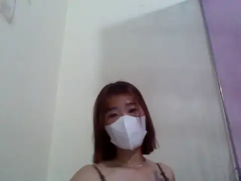 Snapshot of Lissaa18 chatting on May 24, 2026, 2:33 pm Lissaa18 online show from May 24, 2026, 2:33 pm