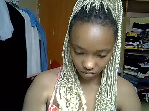 Snapshot of pretty_jazminee1 chatting on May 27, 2026, 6:32 am pretty jazminee1 online show from May 27, 2026, 6:32 am