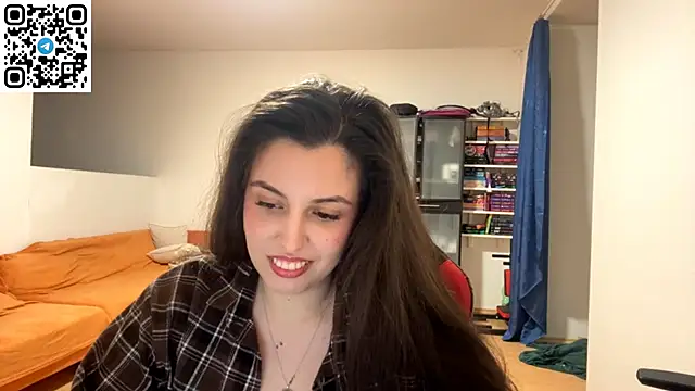 Snapshot of SweetFenomen67 chatting on May 20, 2026, 9:21 pm SweetFenomen67 online show from May 20, 2026, 9:21 pm