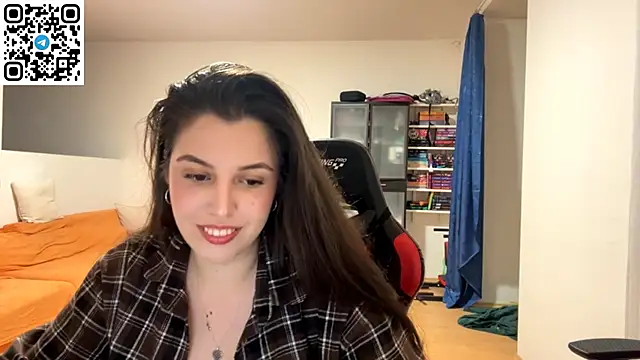 Snapshot of SweetFenomen67 chatting on May 21, 2026, 8:16 pm SweetFenomen67 online show from May 21, 2026, 8:16 pm