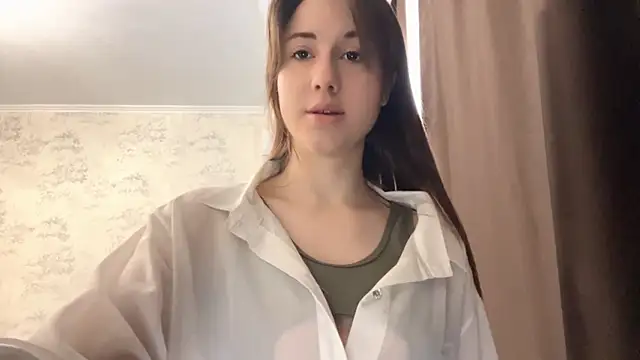 NisanaUwu online show from May 23, 2026, 9:57 am