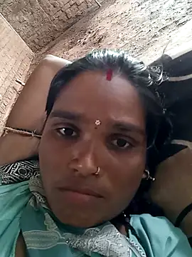 Snapshot of PINKI01990 chatting on July 10, 2026, 11:02 am PINKI01990 online show from July 10, 2026, 11:02 am