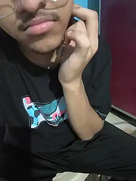 luciferlust online show from June 4, 2026, 3:23 am