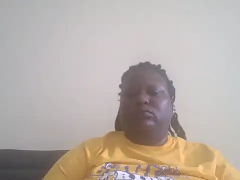 Snapshot of fat_ebonyqueen chatting on May 26, 2026, 12:12 pm fat ebonyqueen online show from May 26, 2026, 12:12 pm