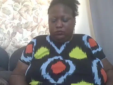 Snapshot of fat_ebonyqueen chatting on July 7, 2026, 6:47 am fat ebonyqueen online show from July 7, 2026, 6:47 am