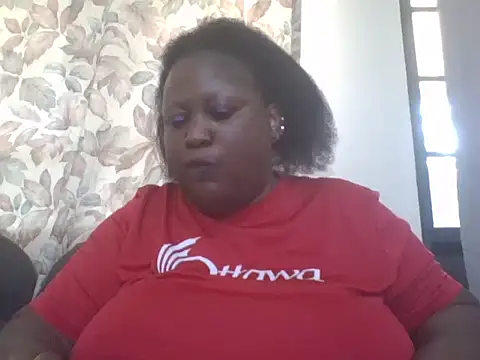 Snapshot of fat_ebonyqueen chatting on July 8, 2026, 6:18 am fat ebonyqueen online show from July 8, 2026, 6:18 am