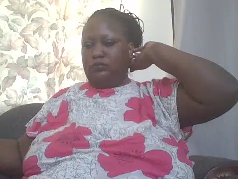 Snapshot of fat_ebonyqueen chatting on July 11, 2026, 7:44 am fat ebonyqueen online show from July 11, 2026, 7:44 am