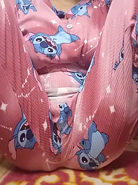 sexymeyya online show from May 29, 2026, 6:06 pm