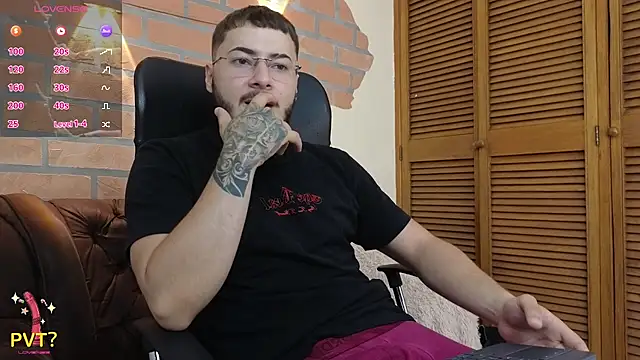 Brandon 01 online show from May 26, 2026, 8:05 pm