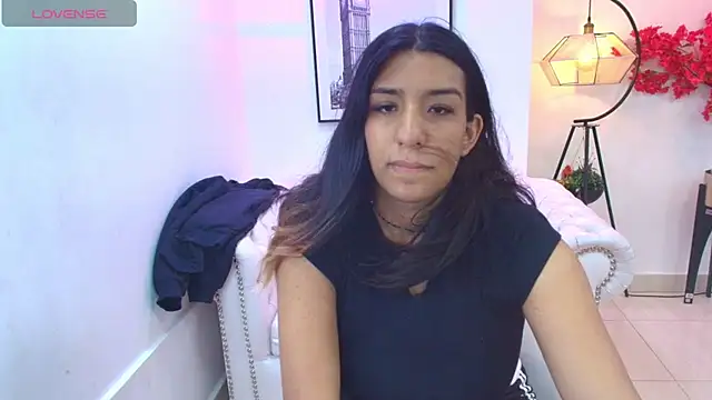 Stephany triana online show from May 26, 2026, 7:32 pm
