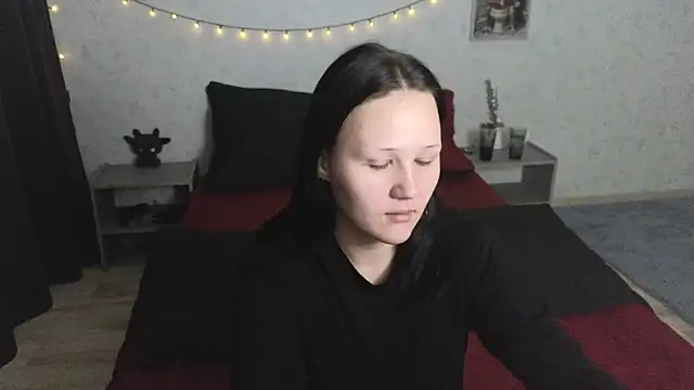 Tori cute online show from July 15, 2026, 2:39 am