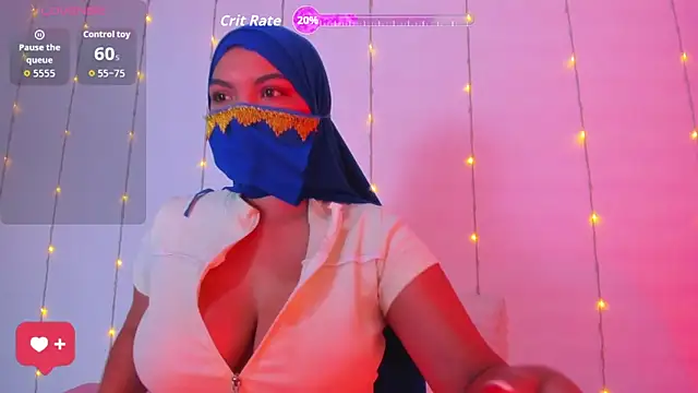 Amira 002 online show from May 26, 2026, 7:32 pm