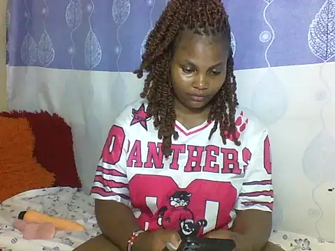 Snapshot of juicy_naughty chatting on July 17, 2026, 10:14 pm juicy naughty online show from July 17, 2026, 10:14 pm