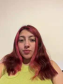 Snapshot of Emma_Cut chatting on May 24, 2026, 9:53 pm Emma Cut online show from May 24, 2026, 9:53 pm