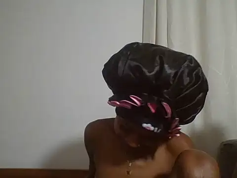 Snapshot of Blonde_slimy chatting on July 8, 2026, 4:06 am Blonde slimy online show from July 8, 2026, 4:06 am