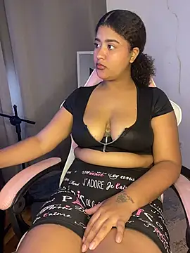 Snapshot of _CURLY_DOLL_ chatting on May 25, 2026, 6:25 pm CURLY DOLL online show from May 25, 2026, 6:25 pm