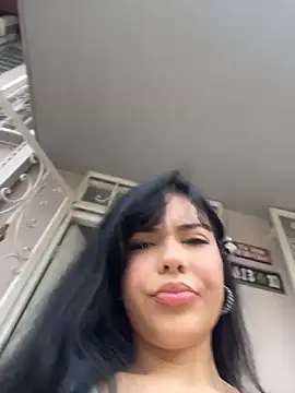 FERNANDAXX  online show from May 25, 2026, 4:24 pm