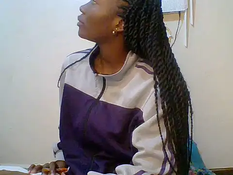 Snapshot of Shania_loveer chatting on June 4, 2026, 5:52 pm Shania loveer online show from June 4, 2026, 5:52 pm