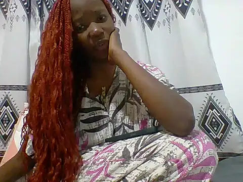 Snapshot of Shania_loveer chatting on June 25, 2026, 8:35 pm Shania loveer online show from June 25, 2026, 8:35 pm