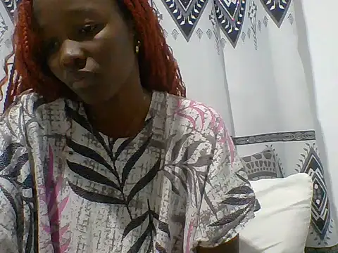 Snapshot of Shania_loveer chatting on July 1, 2026, 6:40 pm Shania loveer online show from July 1, 2026, 6:40 pm