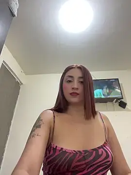 EsmeraldaMidnight online show from May 24, 2026, 6:29 am