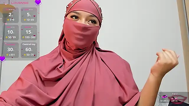 Snapshot of Samira_1 chatting on June 11, 2026, 8:51 pm Samira 1 online show from June 11, 2026, 8:51 pm