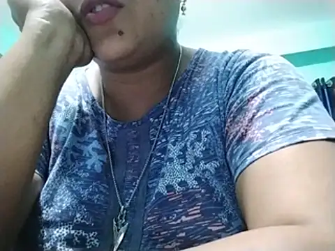 Snapshot of shapna-single chatting on June 10, 2026, 4:39 pm shapna-single online show from June 10, 2026, 4:39 pm