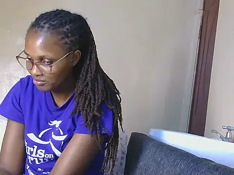 Snapshot of Littlemissbarbie chatting on May 23, 2026, 7:18 pm Littlemissbarbie online show from May 23, 2026, 7:18 pm