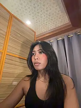 hugecock tamira online show from July 11, 2026, 6:32 pm