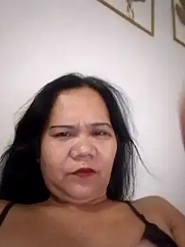 Snapshot of missLiLy07 chatting on May 25, 2026, 1:28 pm missLiLy07 online show from May 25, 2026, 1:28 pm