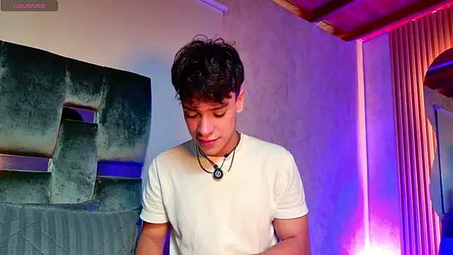 Ander asford77 online show from July 13, 2026, 12:19 pm
