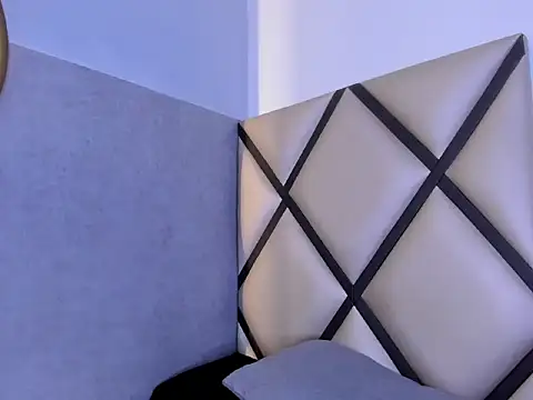 Zoee-Ross online show from May 21, 2026, 8:49 pm