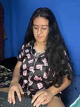 Snapshot of Mailly_gabbyy_ chatting on June 1, 2026, 4:31 pm Mailly gabbyy online show from June 1, 2026, 4:31 pm