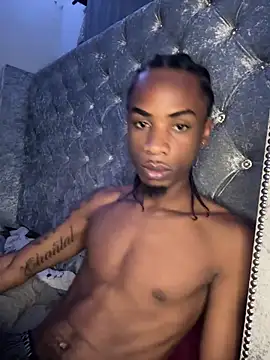 Jassielde26 online show from June 20, 2026, 6:11 pm