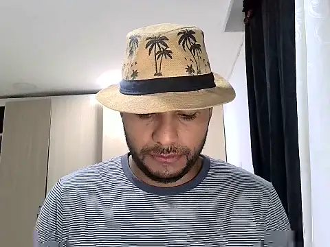 Snapshot of Bruno_vip chatting on June 10, 2026, 12:00 am Bruno vip online show from June 10, 2026, 12:00 am