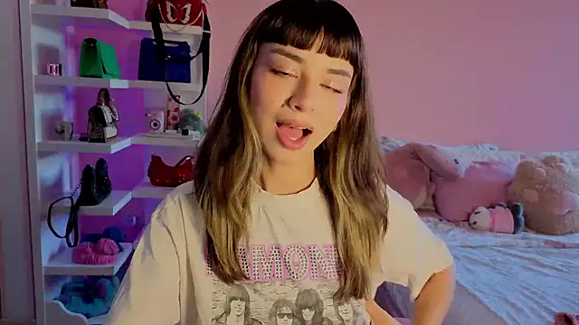 little rachel cute online show from July 6, 2026, 11:07 pm