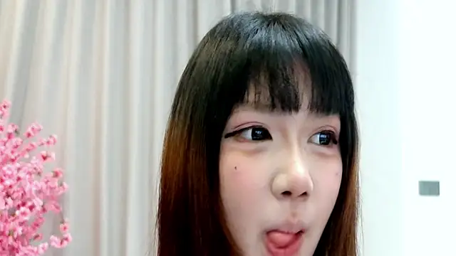 Snapshot of yan-0705 chatting on May 27, 2026, 9:28 am yan-0705 online show from May 27, 2026, 9:28 am