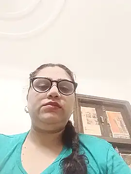 yourchahat27 online show from July 8, 2026, 2:38 am