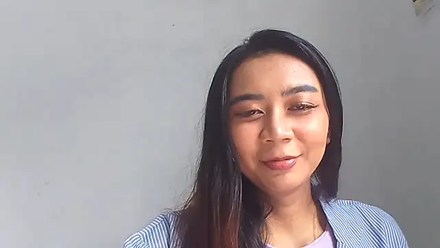 Snapshot of KristieOrtmann chatting on May 28, 2026, 6:10 am KristieOrtmann online show from May 28, 2026, 6:10 am
