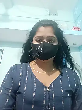 Raginilove online show from May 27, 2026, 7:11 pm