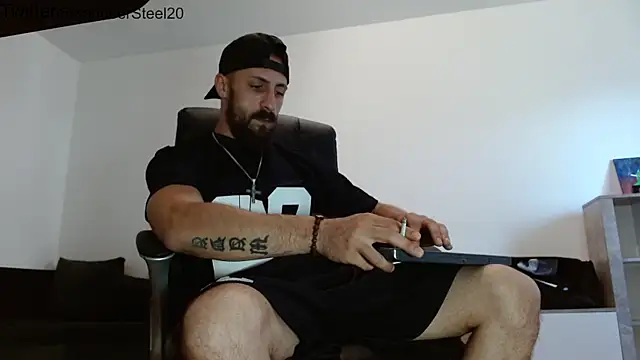Snapshot of Alphadominathor chatting on May 29, 2026, 9:40 am Alphadominathor online show from May 29, 2026, 9:40 am