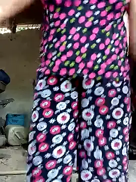 Snapshot of Bong_sexy chatting on May 26, 2026, 11:17 am Bong sexy online show from May 26, 2026, 11:17 am