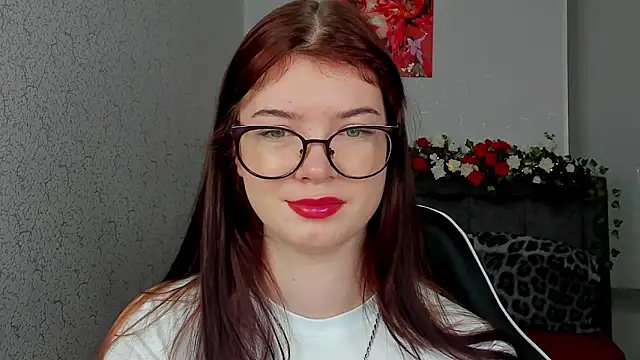 MelissaMay   online show from June 11, 2026, 10:41 pm
