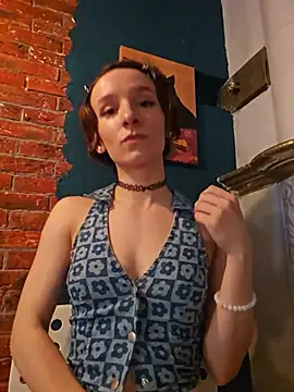 Liya  Love online show from May 23, 2026, 9:13 am