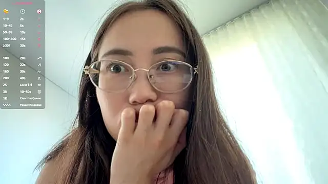 Snapshot of VickieTrudo chatting on July 13, 2026, 11:24 am VickieTrudo online show from July 13, 2026, 11:24 am