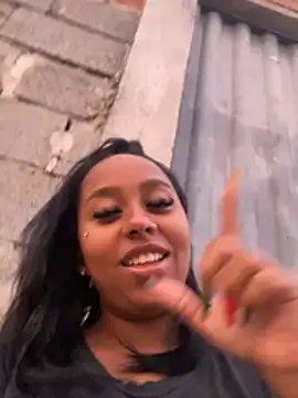 jhenannyy online show from July 9, 2026, 9:24 am