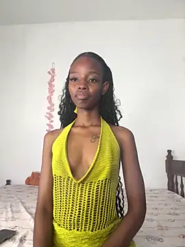 Snapshot of prettyzuriel chatting on May 23, 2026, 12:53 pm prettyzuriel online show from May 23, 2026, 12:53 pm