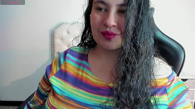 JadeBellee online show from May 30, 2026, 1:19 pm