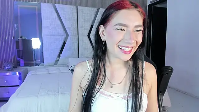 Snapshot of kitanna_1 chatting on June 15, 2026, 9:39 pm kitanna 1 online show from June 15, 2026, 9:39 pm