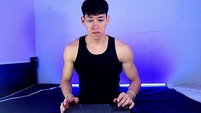 Luke Muscle online show from May 27, 2026, 12:35 pm